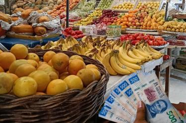 Sube el costo de la canasta alimentaria: familias mexicanas pagan 2,335.90 pesos.