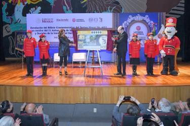 Olivia Salomón, directora general de Lotería Nacional, destacó la vocación de servicio y el compromiso con la sociedad de la FCPyS