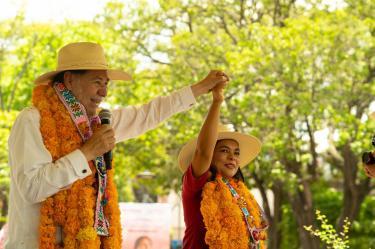 Beatriz Mojica Morga encabezó ante miles de asistentes, la Asamblea Informativa en Defensa de la Soberanía Nacional
