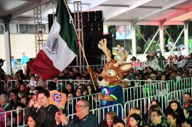 Hacia las 18:00 horas, el aforo ya superaba las dos mil personas