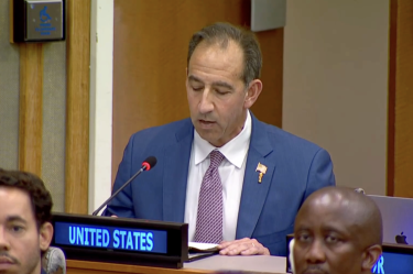 El representante de Estados Unidos, Jeff Bartos, dijo, el debate le cuesta a la ONU 28 mil dólares por hora.