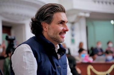 Jesús Sesma propone mayor control a criaderos en CDMX