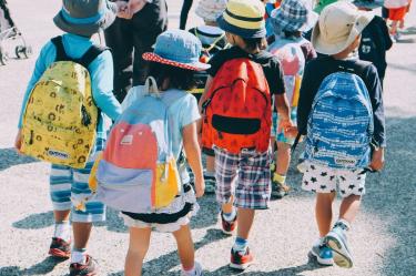 Vacaciones pegan al bolsillo: precios de los cursos de verano suben hasta 15% este año.