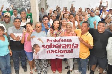 En asamblea de la defensa de la transformación y la soberanía nacional, Beatriz Mojica Morga se reunió con la Unión de Voceadores de Acapulco