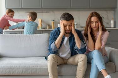 ¿Qué es el burnout parental y cómo manejar el estrés en las vacaciones escolares?