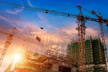 Actividad industrial en México cae 0.8% en mayo; construcción registra la mayor baja.