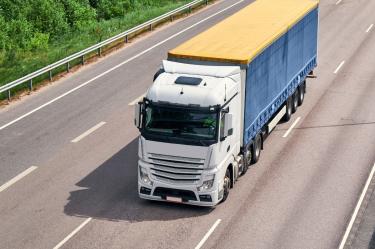 Robos al transporte de carga bajan, pero la violencia en carreteras aumenta.