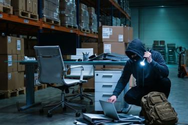 Robo de equipos y materiales se dispara 62%: empresas alertan por una crisis global.