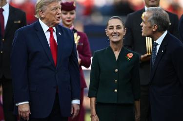 Sheinbaum habla de aranceles con Trump y Carney previo a la revisión del T-MEC.