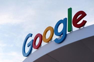 UE multa a Google con 890 millones de euros y eleva tensión comercial con Estados Unidos.