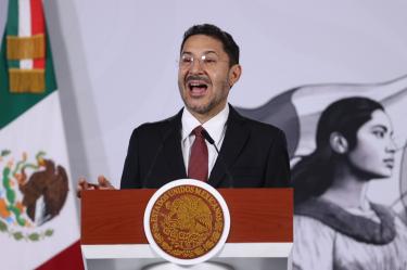 Martí Batres Guadarrama, Director General del ISSSTE