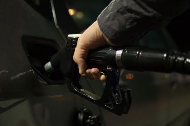 “Las cerca de 13 mil gasolineras tienen que poner tanques y bombas especiales"