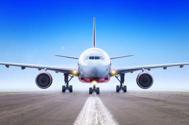¿Subirán los precios de los vuelos? Por qué las aerolíneas de bajo costo están en crisis.