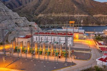 La CFE reportó ingresos consolidados acumulados por 332 mil 229 millones de pesos al segundo trimestre de 2026