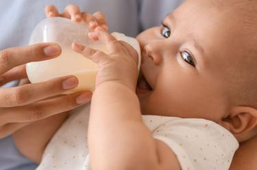 Mitos y verdades sobre las fórmulas infantiles y su publicidad