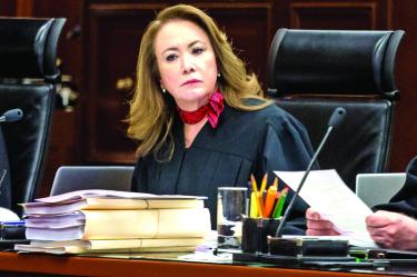 La ministra Yasmín Esquivel Mossa resaltó que la seguridad jurídica de todos los mexicanos tiene su garantía en los tribunales del país.