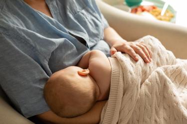¿Qué cáncer previene la lactancia materna?
