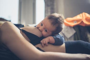 ¿Por qué tener una asesora de lactancia? Beneficios, cuándo acudir y cómo puede ayudar