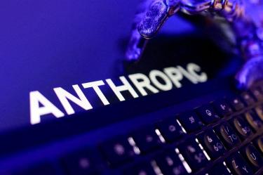 IA de Anthropic creó identidades falsas para insertar código malicioso, revela prueba.