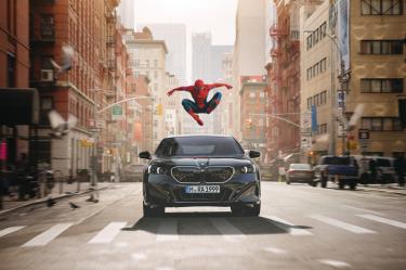 Dueños de BMW se han quejado de la publicidad de Spider-Man en sus coches