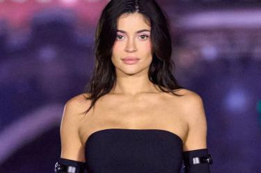Kylie Jenner convirtió su fama en un imperio empresarial que la llevó a acumular una fortuna millonaria.