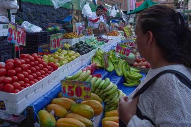 Costo de la canasta alimentaria aumentó en julio; papa y cebolla, lo que más subió