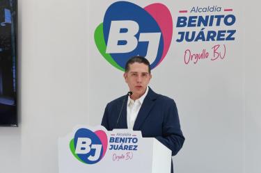 Durante una conferencia de prensa realizada en las instalaciones de la demarcación, Mendoza enfatizó que las acciones de su gobierno se basan en hechos y cercanía con la gente.