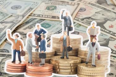 Creciente uso de la IA provocará caída de salarios en los próximos 5 años, ¿a quién afectará más?