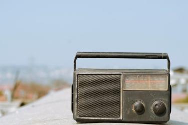 México tiene 253 estaciones de radio de uso social: CRT.