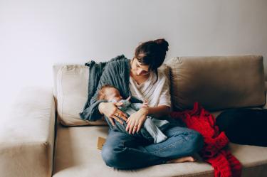 Maternidad y matrescencia: el proceso de convertirte en una nueva versión de ti