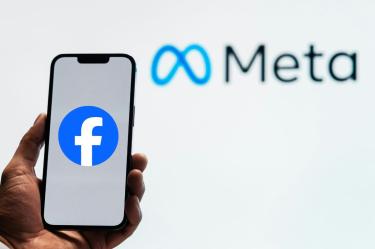 Meta pagará 16,700 mdd por adicción de menores a redes; limitará acceso a Facebook e Instagram.