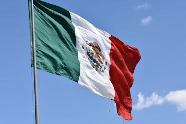 Baja la percepción de riesgo crediticio de México y Pemex a niveles mínimos