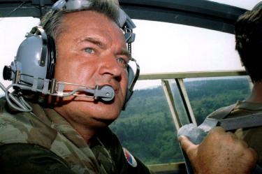Ratko Mladić, jefe militar serbobosnio, responsable del genocidio de Srebrenica y el asedio de Sarajevo, murió en 2026 tras cumplir condena en La Haya.