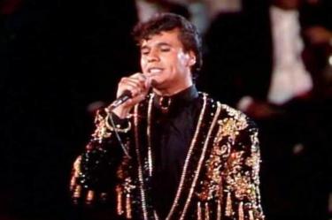 Juan Gabriel conquistó Bellas Artes en su primer concierto.