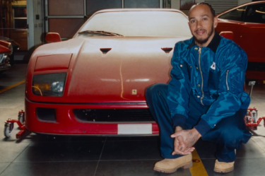 Lewis Hamilton tiene una nueva misión: restaurar un F40, la última gran creación de Enzo Ferrari.