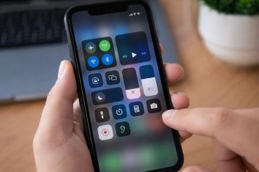 ¿Cómo saber qué aplicaciones tienen acceso a tus fotos y micrófono sin que te des cuenta?