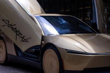 Autoridades de EU abren investigación sobre el Cybercab de Tesla tras su debut comercial
