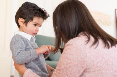 Conoce cómo hablar con tu hijo sobre el rechazo y exclusión en el kínder o primaria