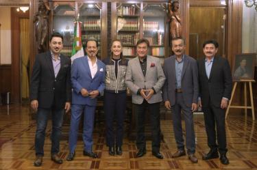 La presidenta Claudia Sheinbaum Pardo se reunió en Palacio Nacional con Los Tigres del Norte