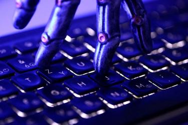 Las tecnológicas dicen que reducirán el desarrollo de IA: ¿por qué?