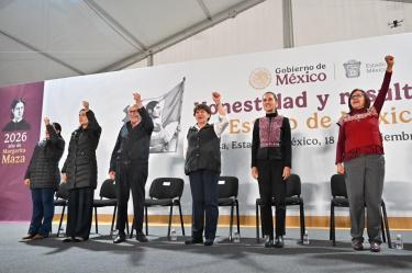 Delfina Gómez y Claudia Sheinbaum destacaron apoyos educativos para 2.1 millones de estudiantes mexiquenses.