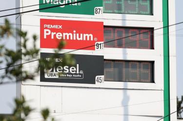 Aumento en petroprecios: Hacienda mantiene estímulo de 100% al IEPS del diésel.