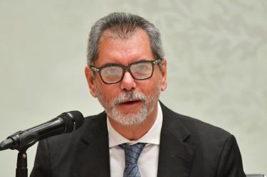 Hacienda defiende combate a la pobreza; responde a cuestionamientos de Guillermo Ortiz