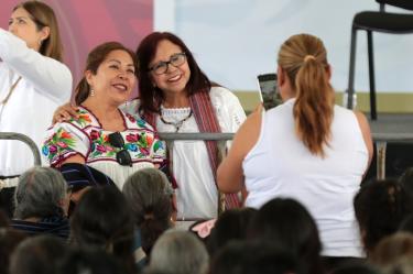 De acuerdo con la Encuesta Intercensal 2025 del Inegi, el 41.4 por ciento de los hogares en México recibe pensiones o apoyos a través de los Programas para el Bienestar.