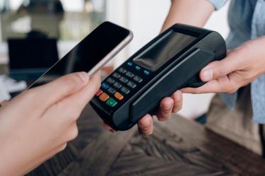 Programa Economía-Visa: un millón de mipymes en México ya usan pagos digitales.