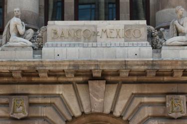 Banxico se frena frente a la Fed: Las razones para no subir la tasa de interés