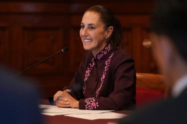 La presidenta Claudia Sheinbaum se reunió con el Embajador de Estados Unidos en México, Ronald Johnson y empresarios agrupados en la American Chamber para abordar, principalmente, la relación económica entre ambos países.