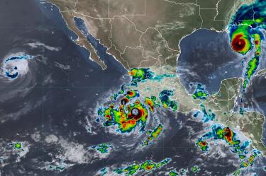 Huracanes cerca de México
