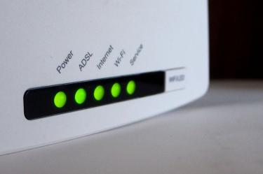 Internet de 200 pesos al mes: The CIU advierte que aún es caro para hogares de bajos recursos.
