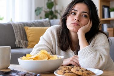 Descubre la diferencia entre darte un gusto y tener hambre emocional